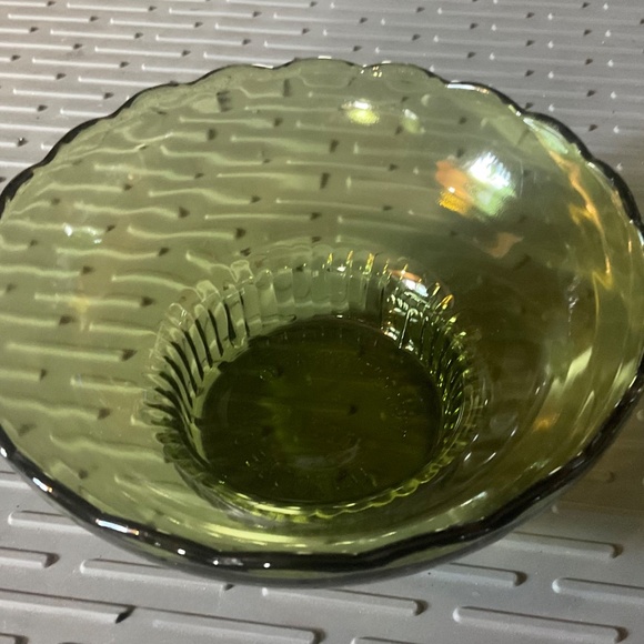 Green Glass Bowl .E O BRODY .. VINTAGE - Picture 2 of 8